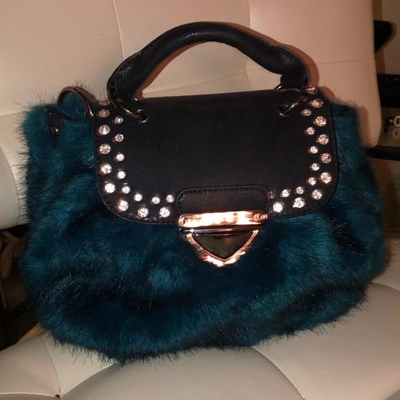 Gorgeous Teal Purse - Picture 2 of 6